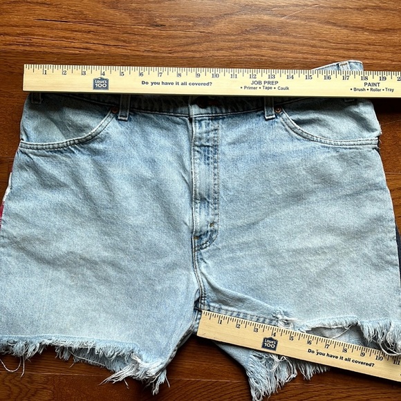 Vintage Levi’s Orange Tab American Flag Raw Hem Distressed Denim cut off Jeans - Picture 3 of 14